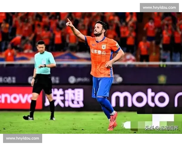 瓦科:中超前四的 “克星”!下半程轰 10 球领跑金靴 瓦科:中超前四的 “克星”!下半程轰 10 球领跑金靴