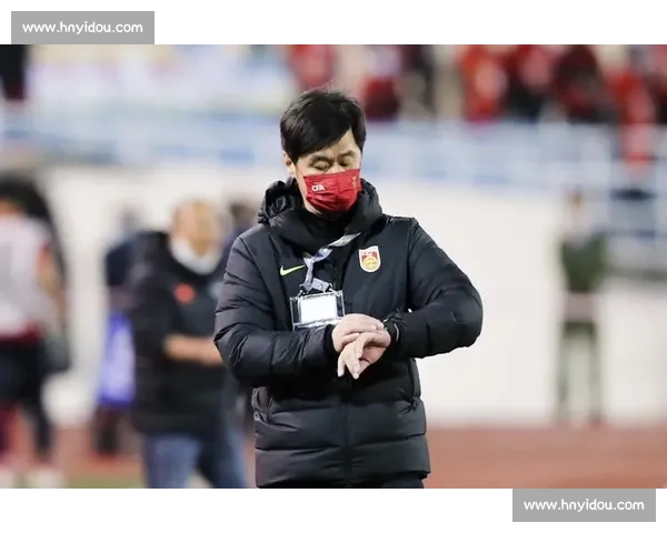 李霄鹏:球迷当存宽容心,球员亦有难言之隐 李霄鹏:球迷当存宽容心,球员亦有难言之隐