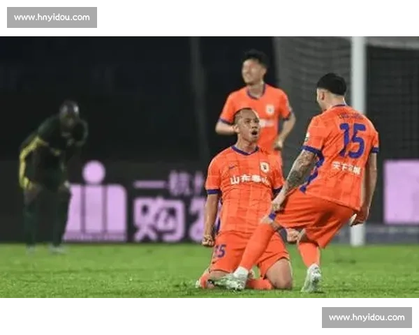 中超 28 轮疯狂夜:前四连环车祸,争冠 3 队仅差 2 分 中超 28 轮疯狂夜:前四连环车祸,争冠 3 队仅差 2 分