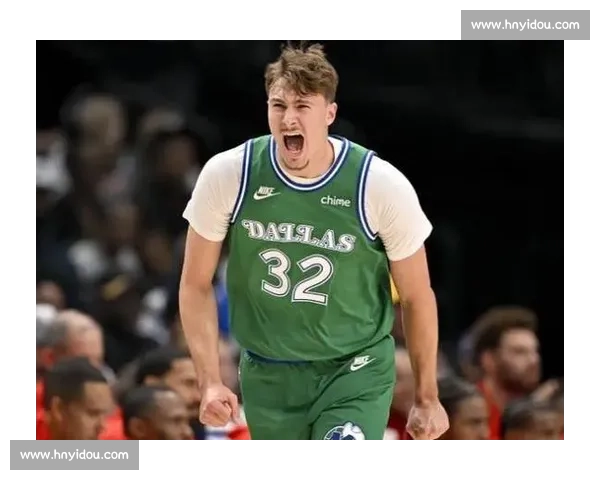 弗拉格 22 分 0 失误斩首胜：这记隔扣，值得球迷起立欢呼