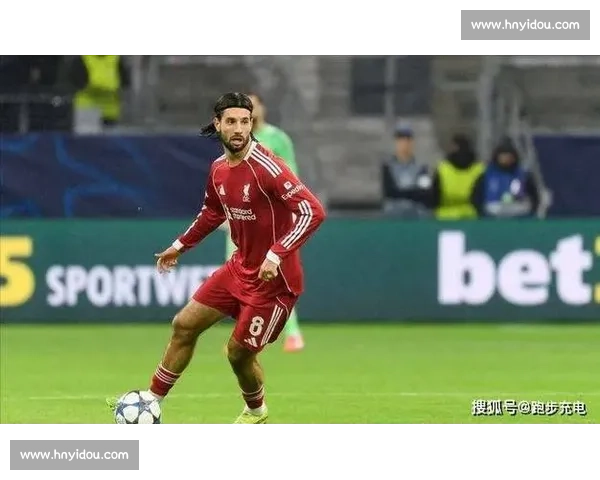 斯洛特谈争议:加克波那次更像点球,别苛责个人 斯洛特谈争议:加克波那次更像点球,别苛责个人